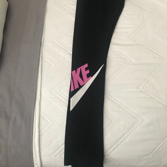 Nike running leggings. - Picture 1 of 3